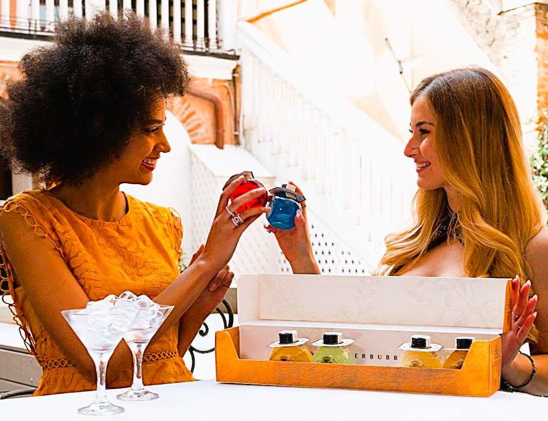 CENA O APERITIVO? CON MR. BUBBLES FAI SEMPRE FIGURONE!